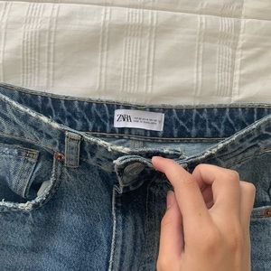zara ripped jeans